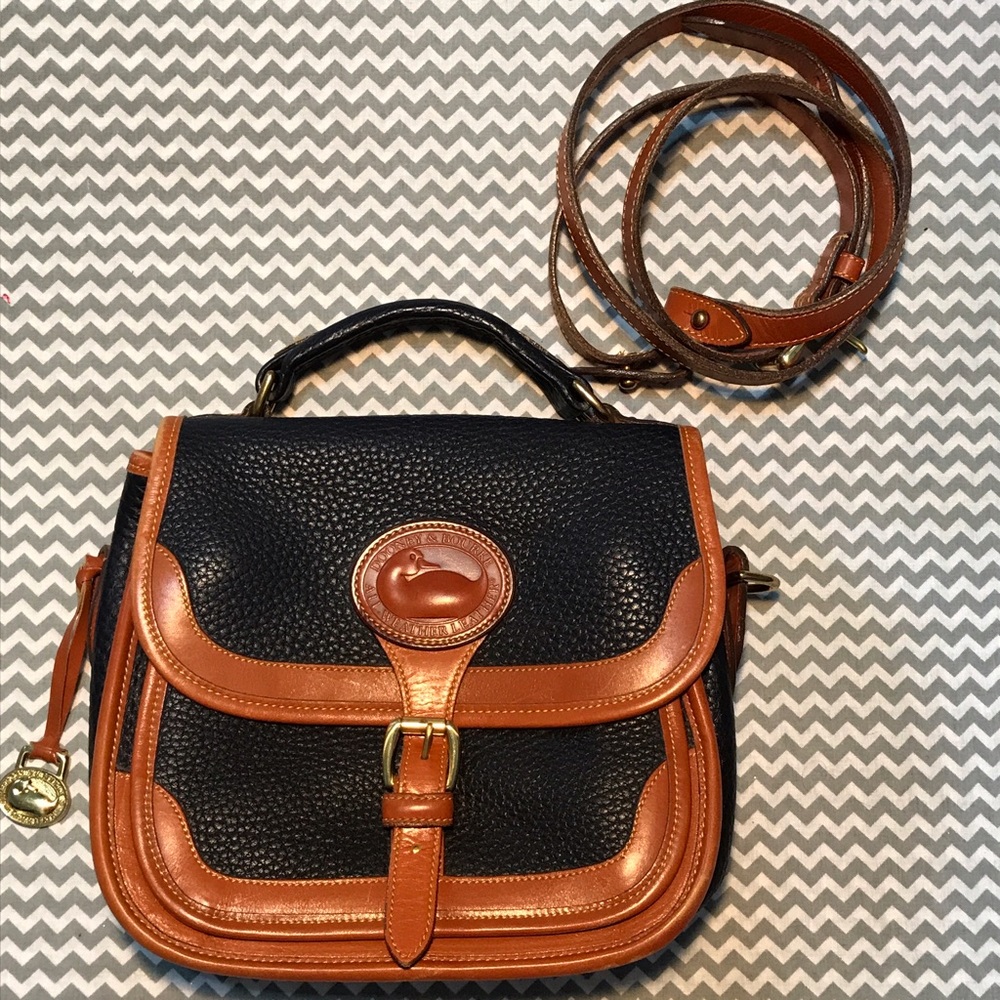 Vintage Dooney & Bourke Navy purse w/ STRAP