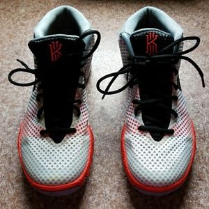 Nike Kyrie 1, size 10 women's, size 8 men's.