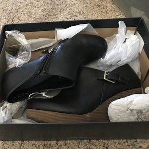Dr scholls wedges size 6 brand new