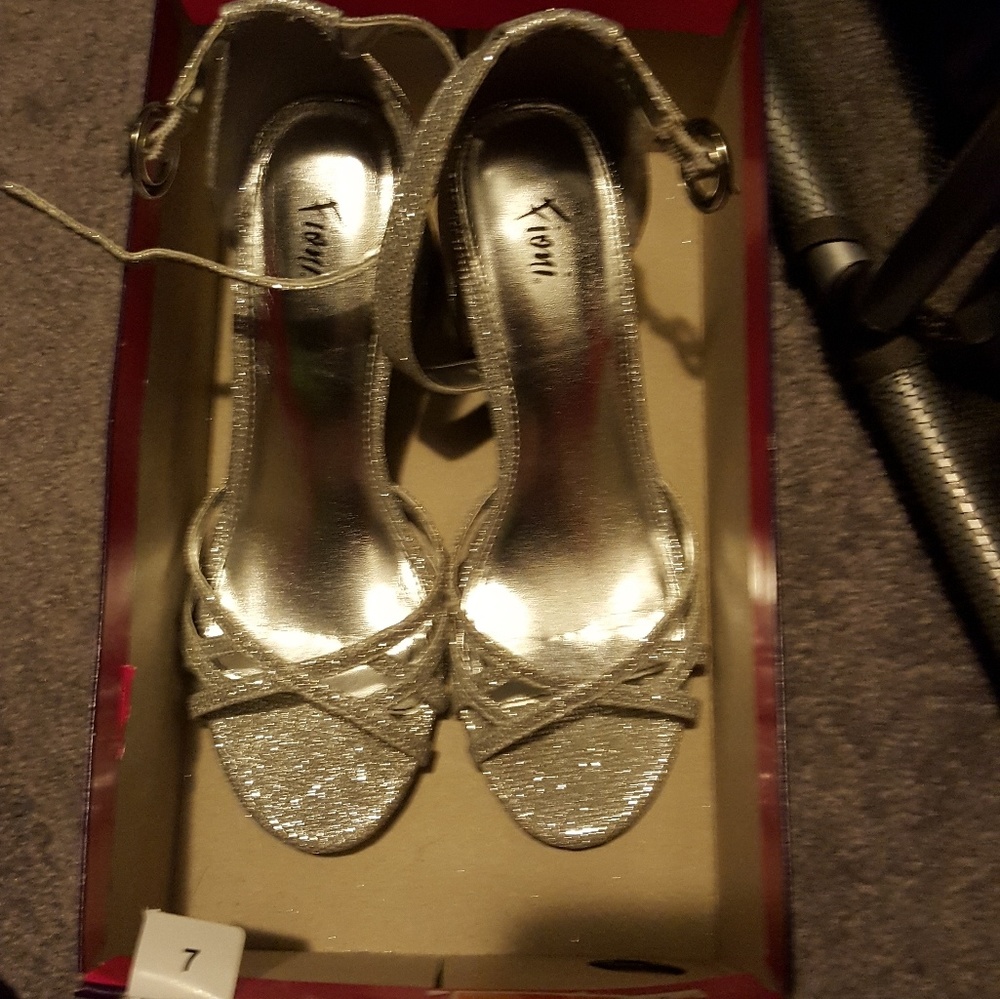 Fioni heels