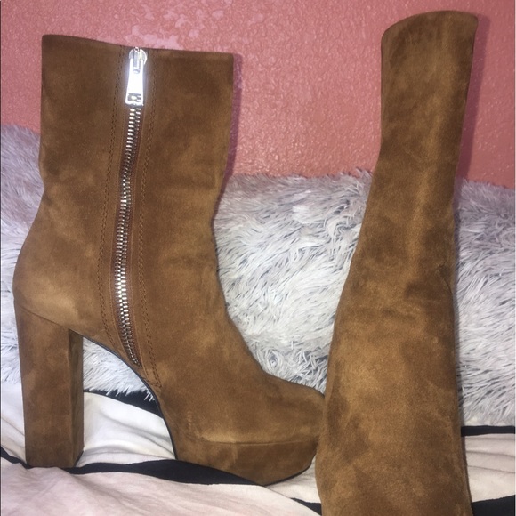 Gucci Suede Boots - Picture 2 of 3