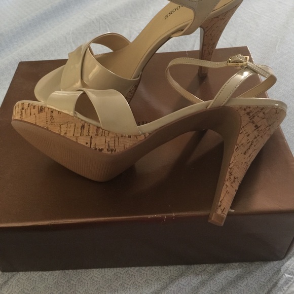 Audrey Brooke nude Olena  platform heel 10 - Picture 4 of 7