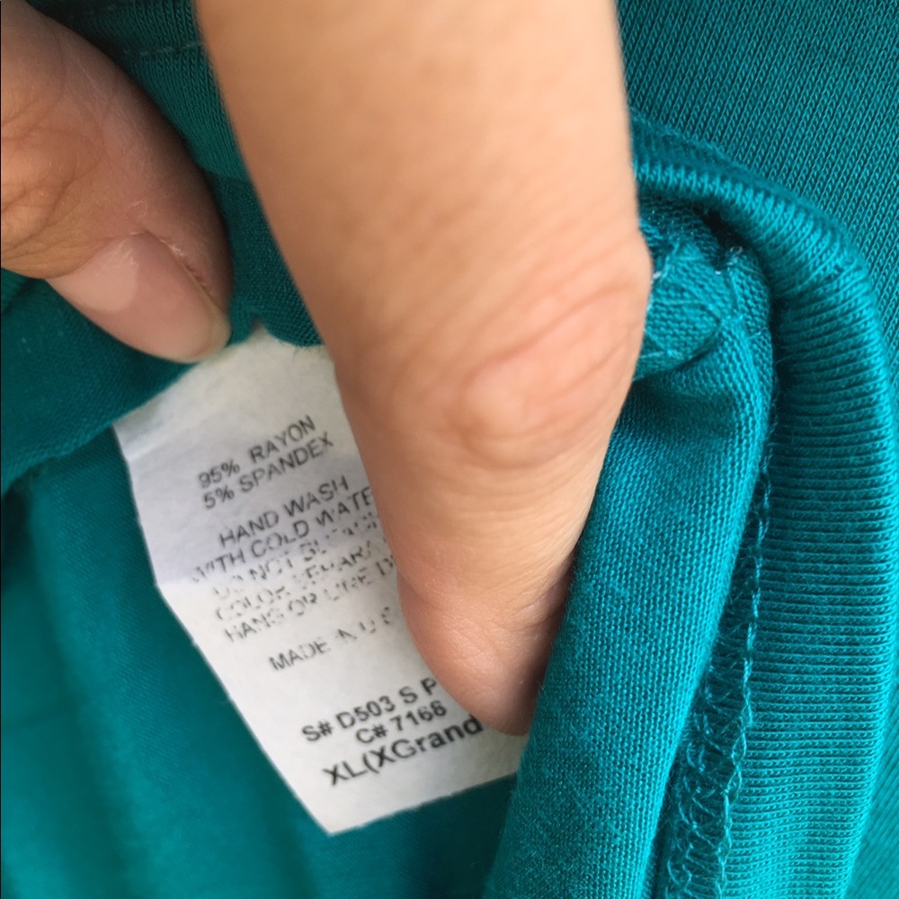 ▫️SOLD OUT▫️LAST▫️HPx2! Plus Embroidered Dress - Picture 5 of 8