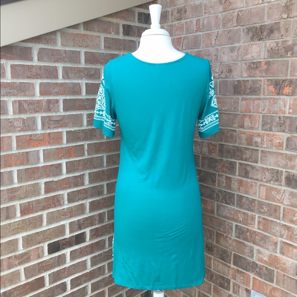 ▫️SOLD OUT▫️LAST▫️HPx2! Plus Embroidered Dress - Picture 2 of 8