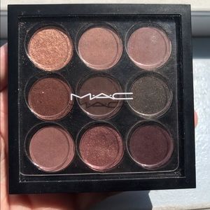 Mac Burgandy Times Nine Palette