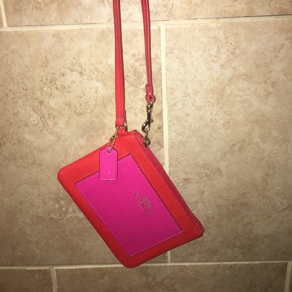 Coach Wristlet - Picture 1 of 5