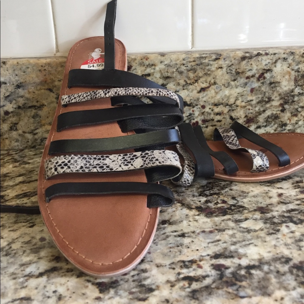 Charles by Charles David flat black sandal
