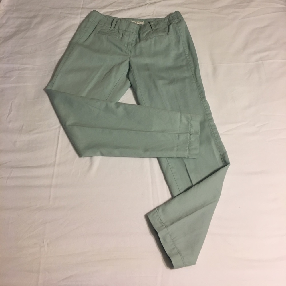 💖🎉 SALE: LOFT Mint green pants