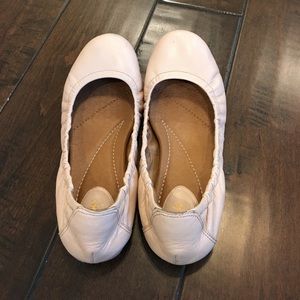 Clarks comfy flats