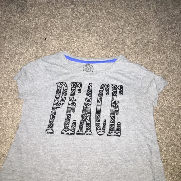 A shirt - Picture 1 of 1
