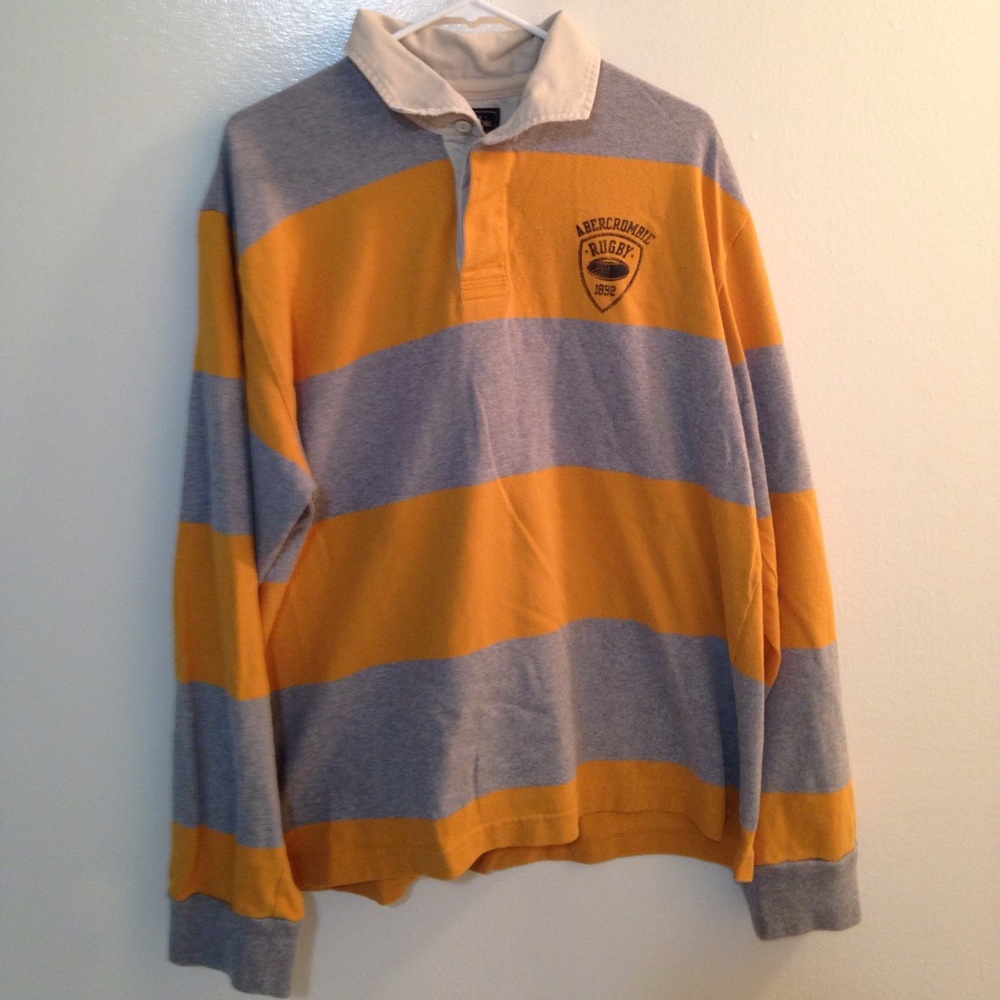 Abercrombie & Fitch long sleeve collar