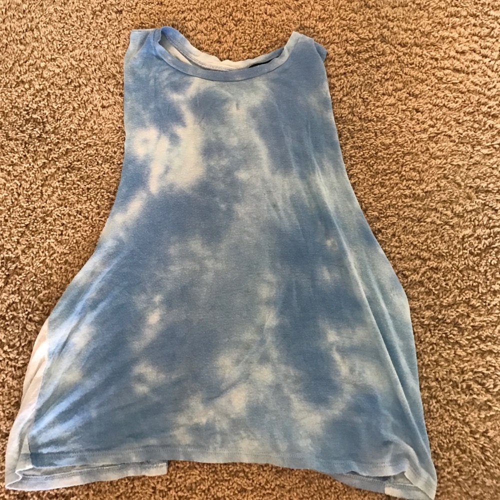 blue shirt