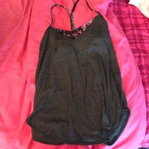 lulu lemon tank top with built in bra