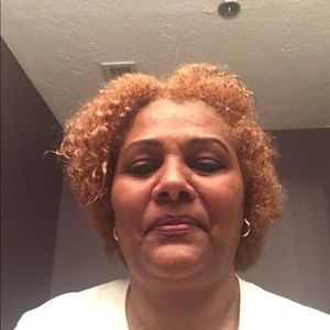 Meet your Posher, Senait