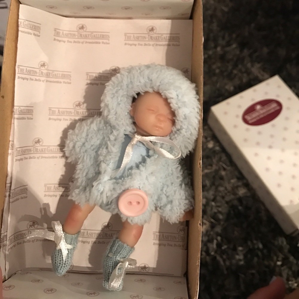 the Ashton Drake Galleries collectible