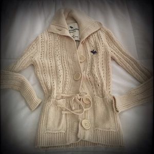 Abercrombie girls sweater. Absolutely perfect!