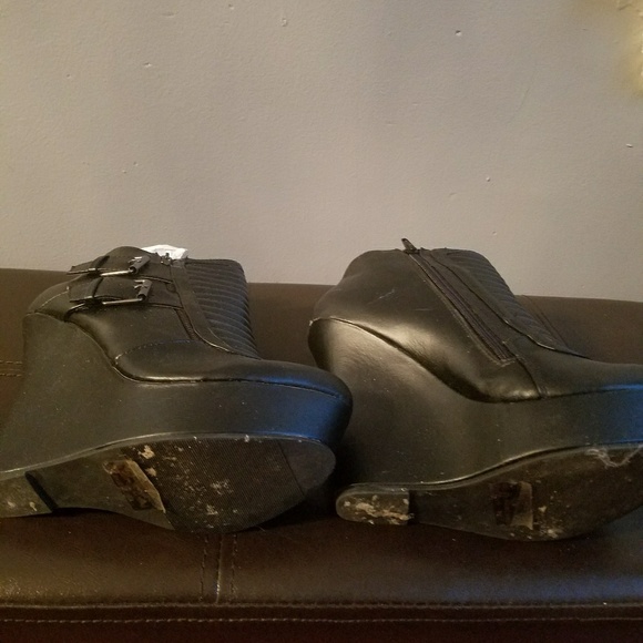 Black wedge bootie - Picture 4 of 4