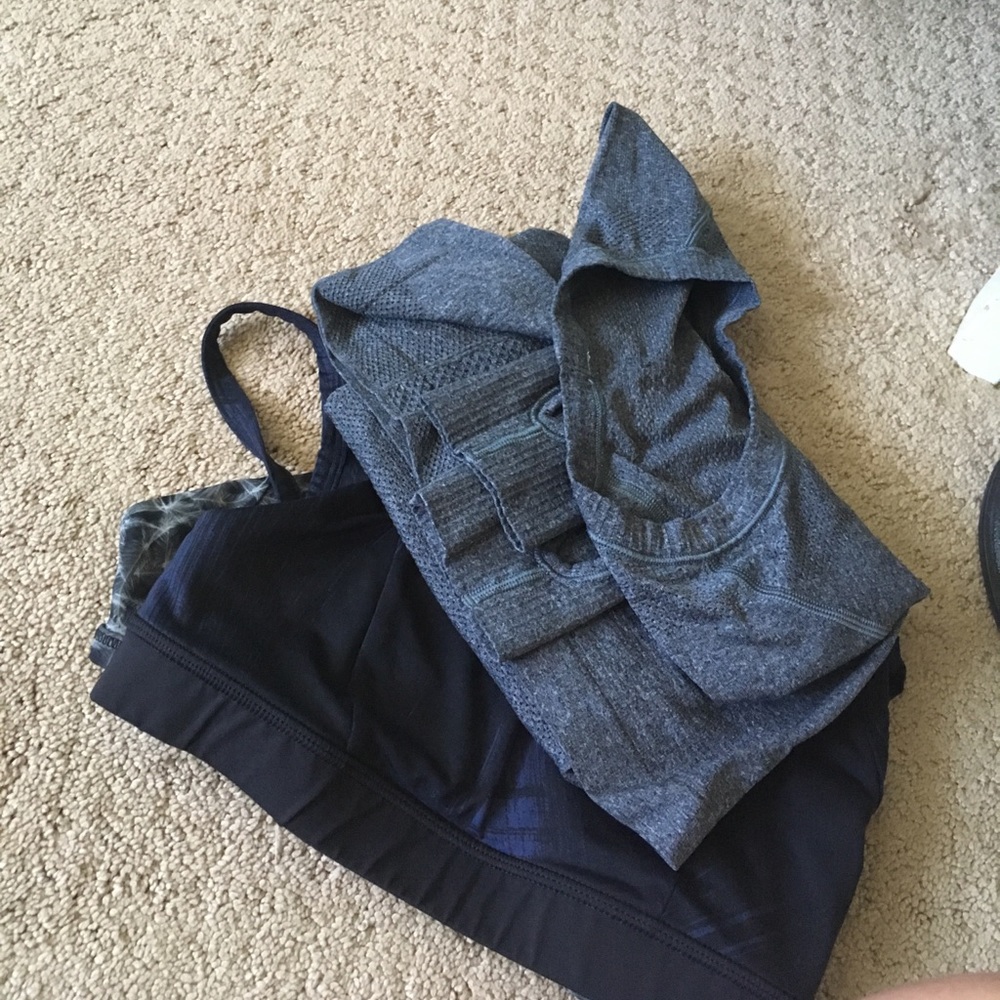 Bundle two sports bras and long sleeve