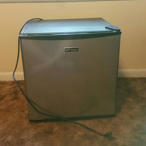 Small fredge - Picture 1 of 2