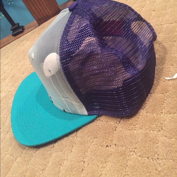 michael jordan snap back - Picture 2 of 2