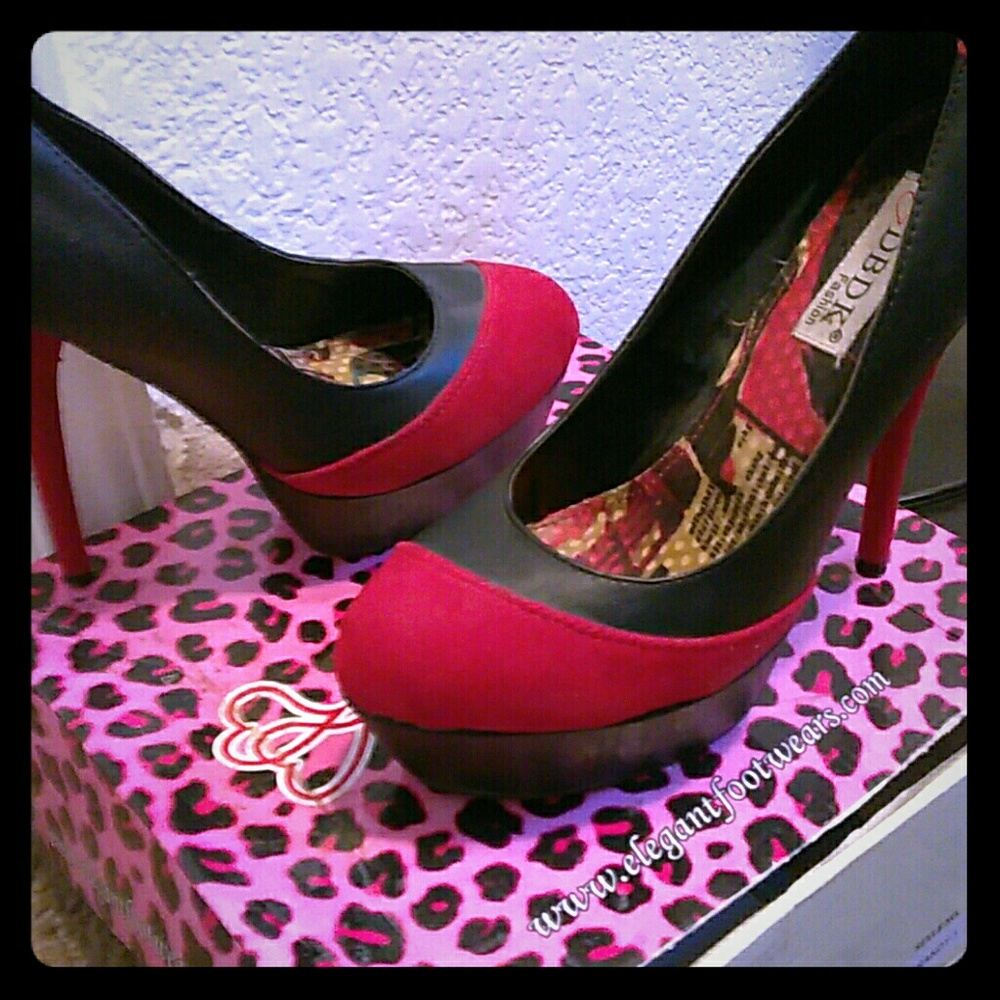 High fashion high heels in excellent condition!!