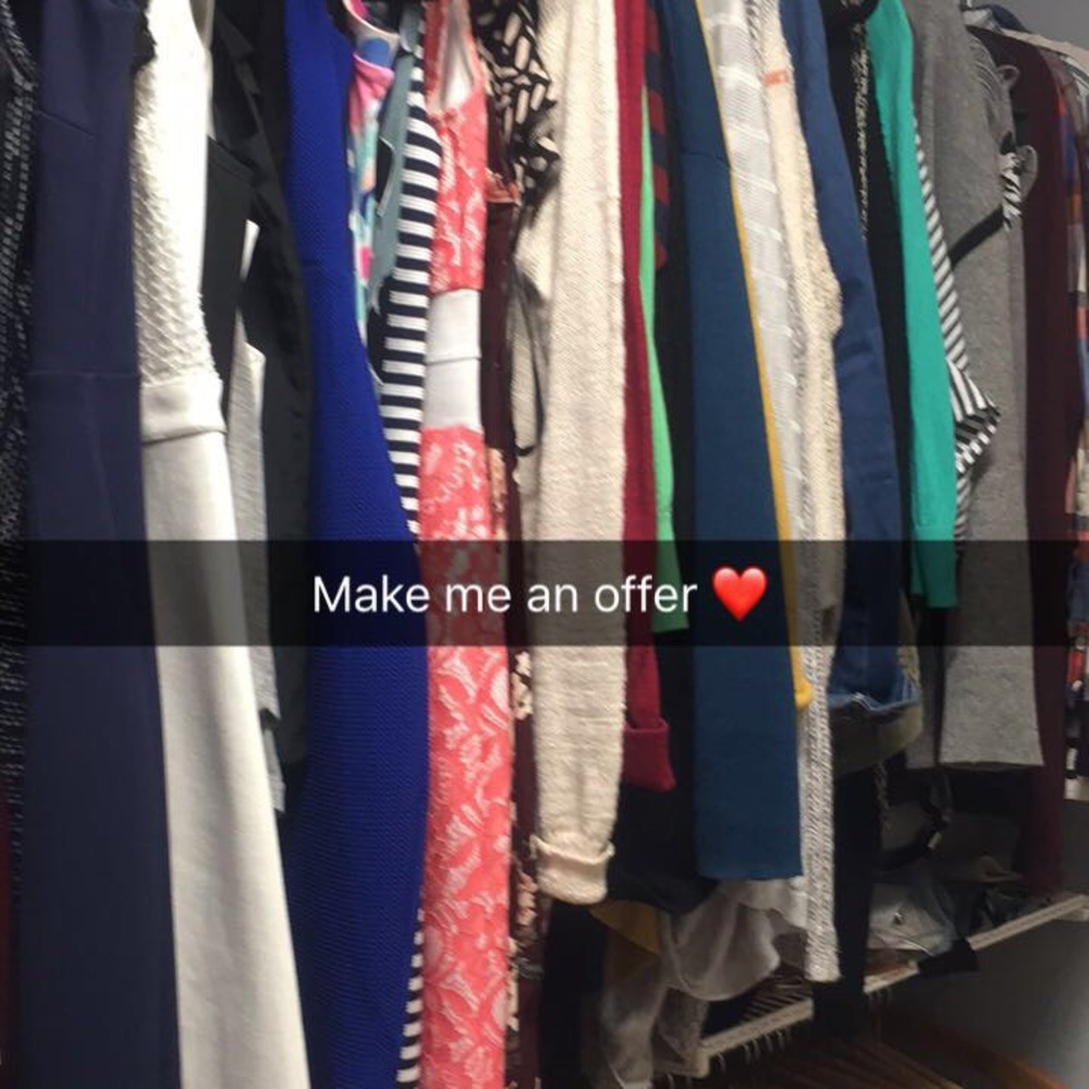 Feel free to bundle or make me an offer ❤️