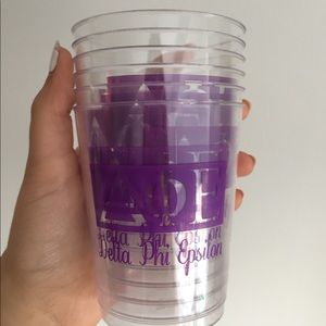 Dphie plastic cups