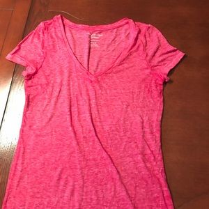 American Eagle pink favorite tee