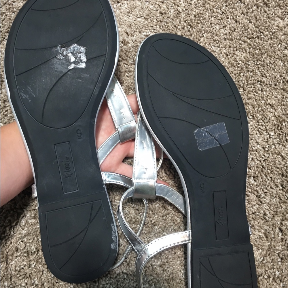 Silver sandals - Picture 2 of 3