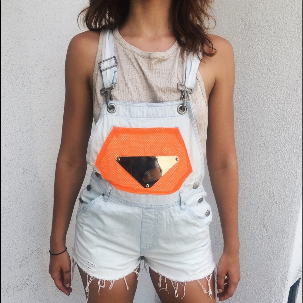 ◾️NEW!◾️ White denim short overalls from LF