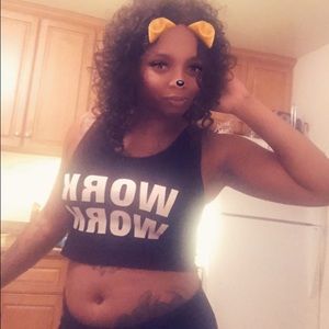 Meet your Posher, Mikkia