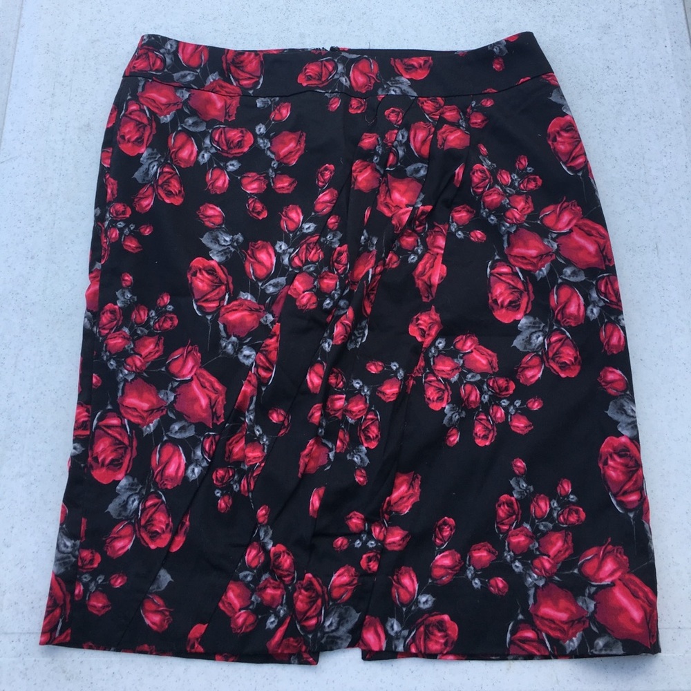 White House Black Market Rose Pencil Skirt