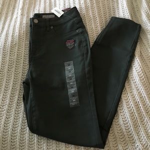 NWT forest green high waisted ankle jegging