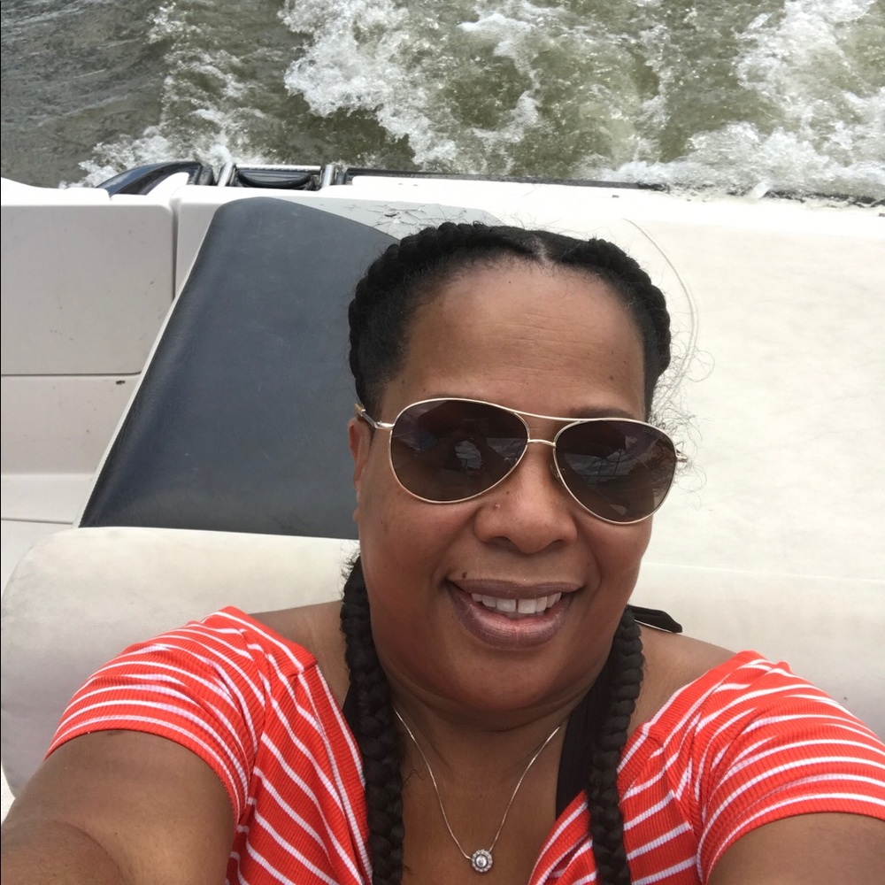 Meet your Posher, Carol