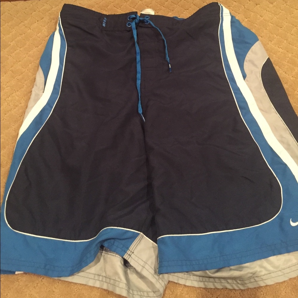 boys nike swimsuit