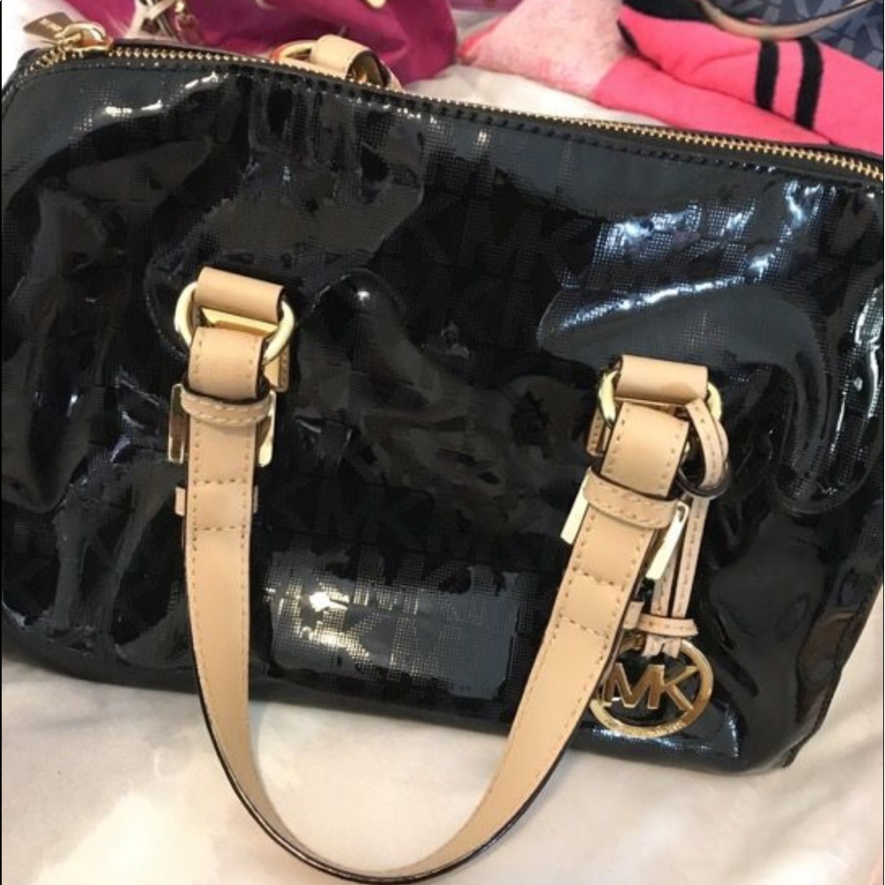 MCHEAL KORS BLACK BAG