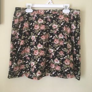 Forever 21 Large Mini Skirt Floral
