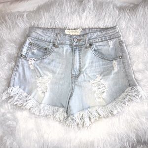 High Waisted Light wash distressed shorts