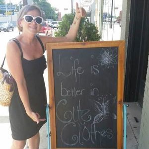 Meet your Posher, Leslie