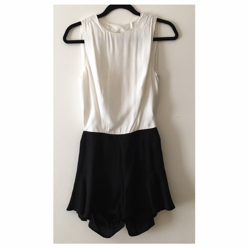 Line & Dot romper