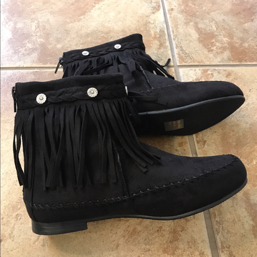 Black Fringe Booties. NWT