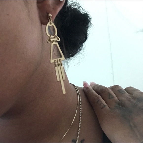 Earring set! - Picture 4 of 5