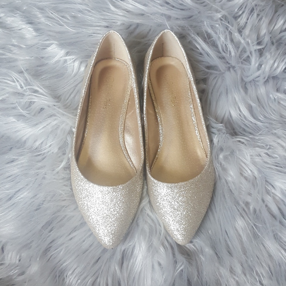 《 Gold Flats 》