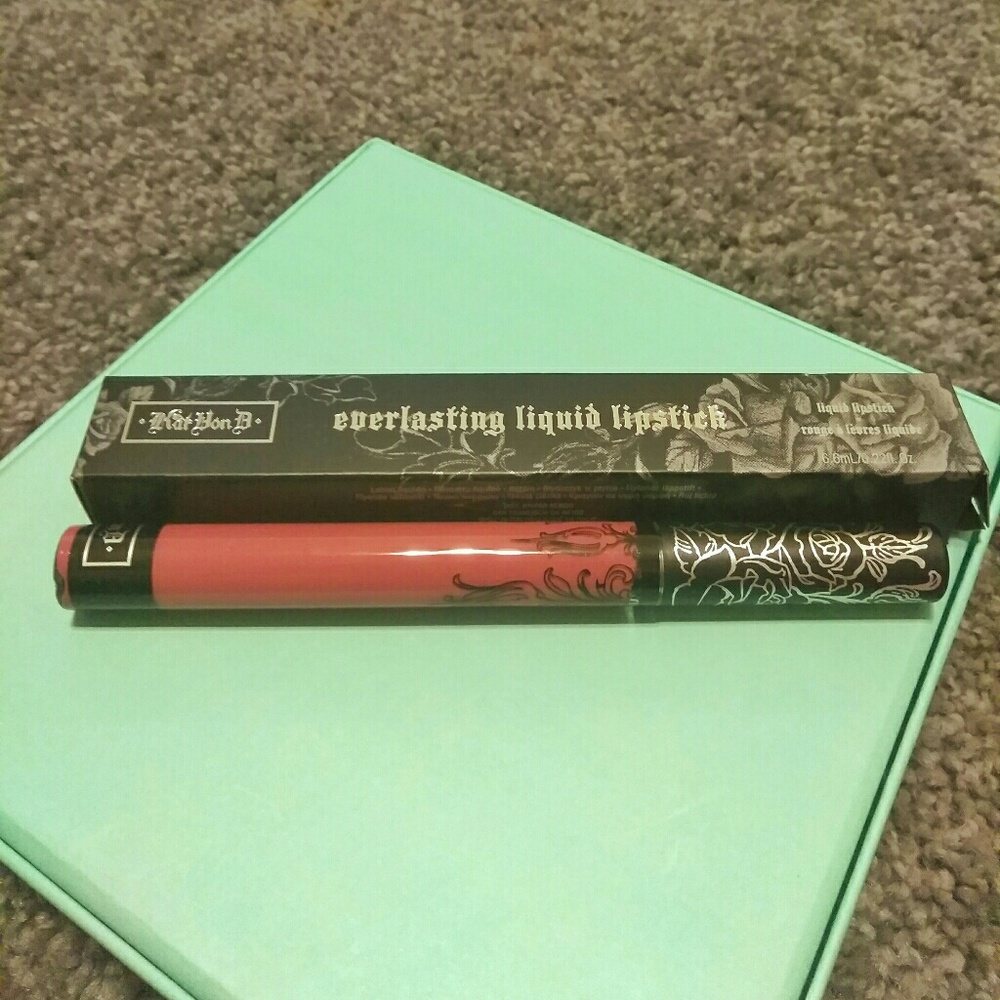 KVD Lovecraft liquid lipstick