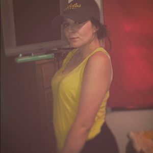 Meet your Posher, Macy