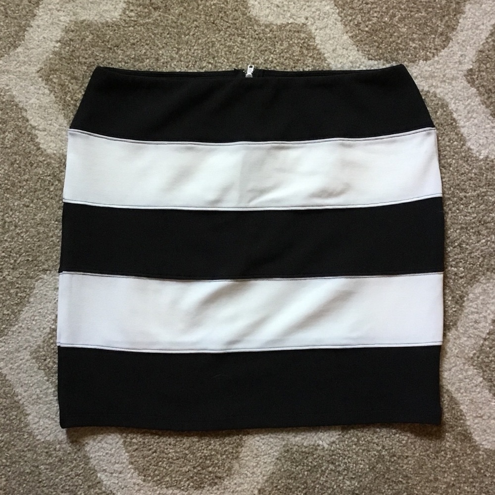 Xhilaration Pencil Skirt