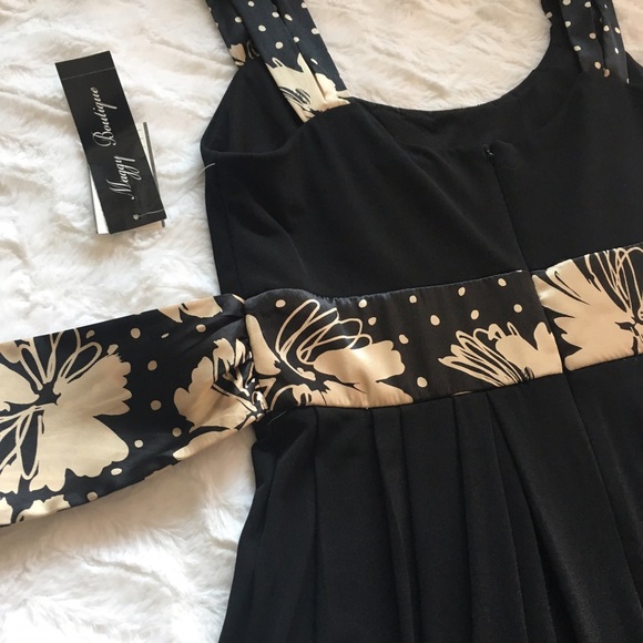 🍄Maggie Botique Black dress🍄 - Picture 4 of 8