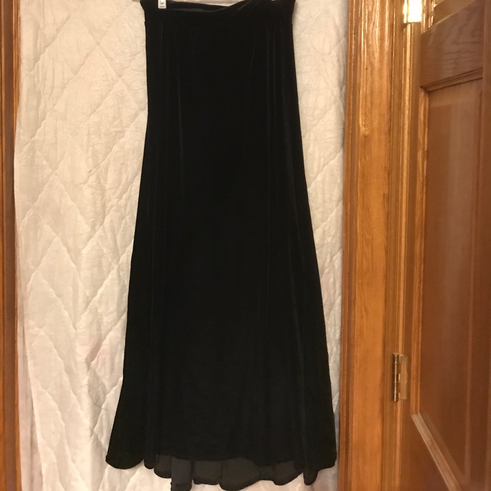 Velvet evening skirt