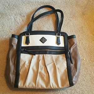 Simply Vera Shoulder Bag