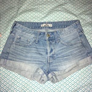Hollister cuffed shorts light denim